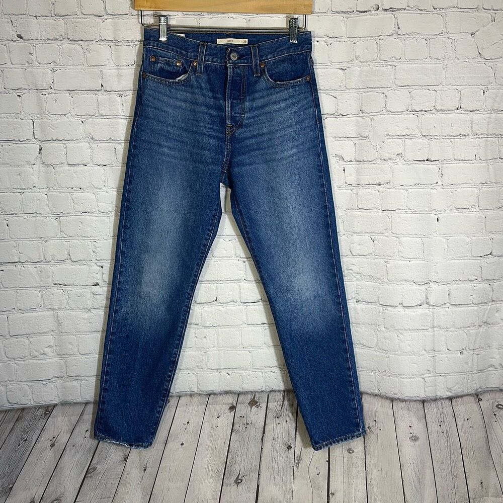 LEVIS Wedgie Jeans Womens 25 Blue High Rise Button‎ Fly Denim Pants